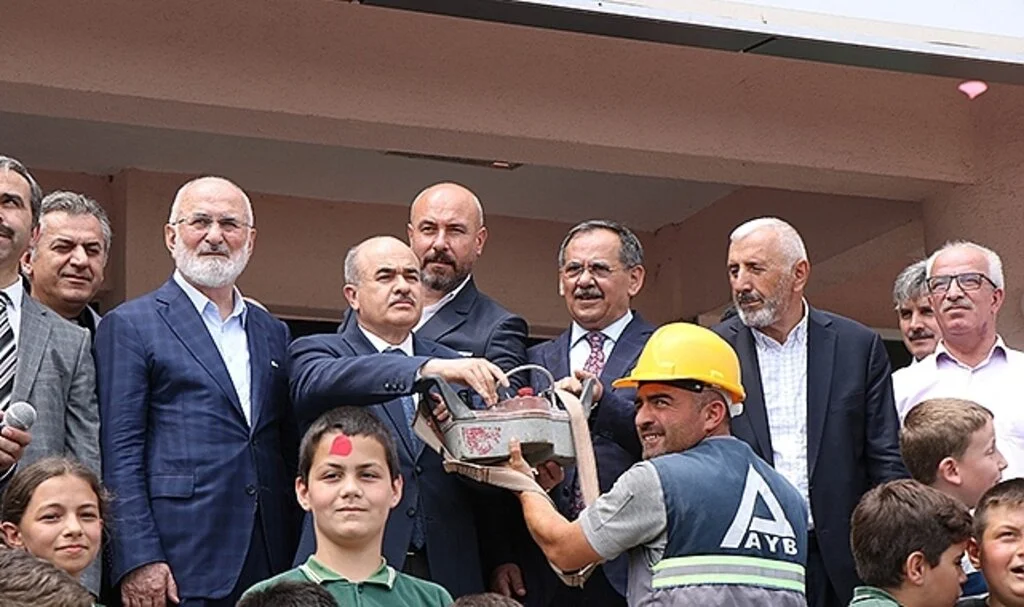 Bakan Özer Samsun'dan duyuracak 