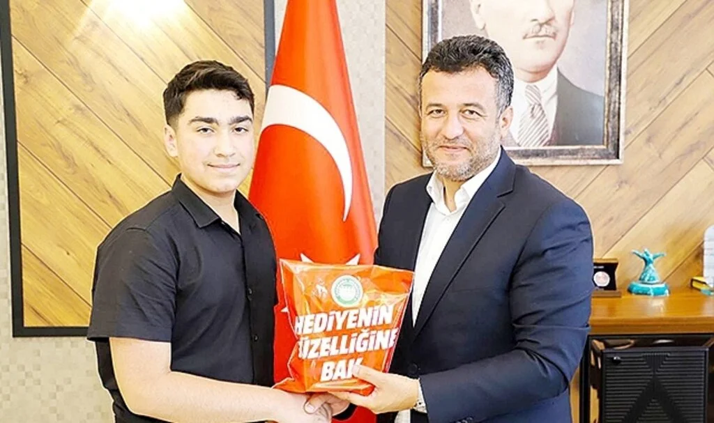 Başkan Doğan'dan  ödüllü tebrik 