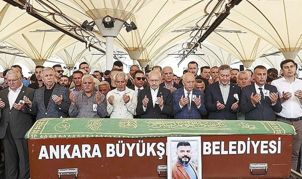 Başkentteki selde hayatını kaybeden İlkay Yiğit'in cenazesi toprağa verildi