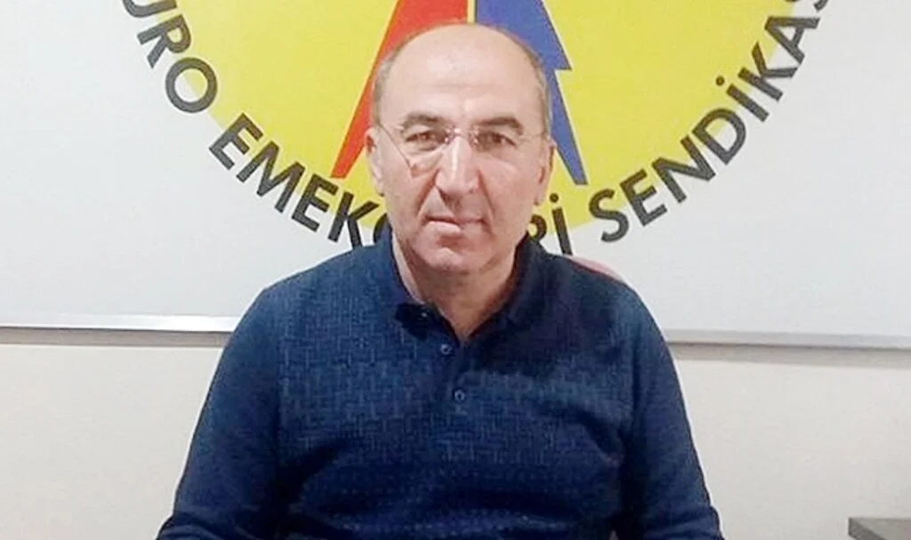 BES 24 yaşında 