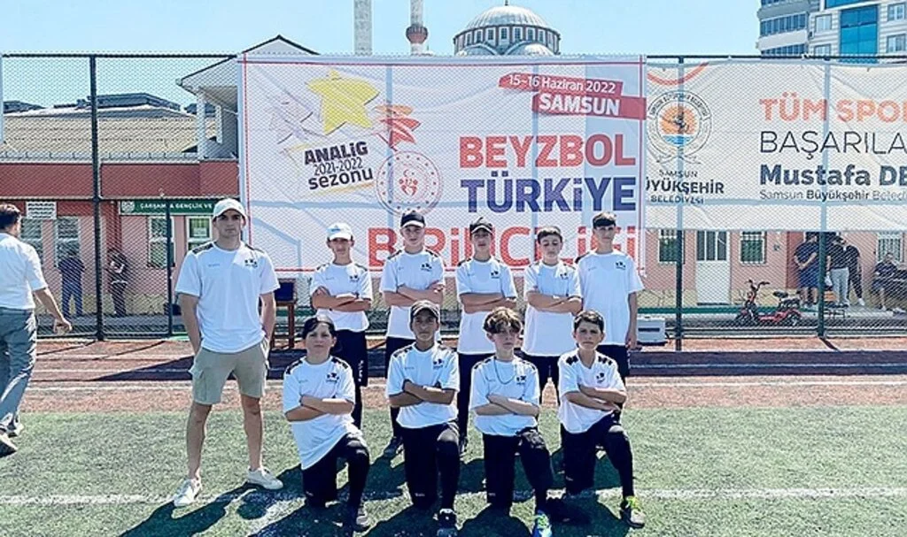 Beyzbol Şampiyonası Başladı