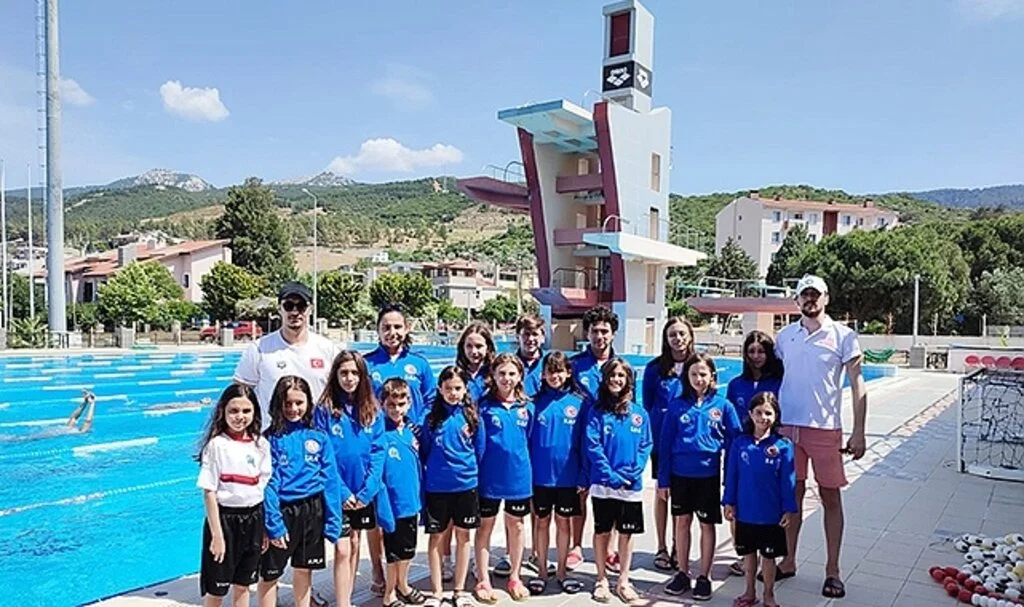Bu Sese Kulak Verin