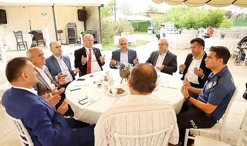 EMŞAV Samsun’da şehitleri andı