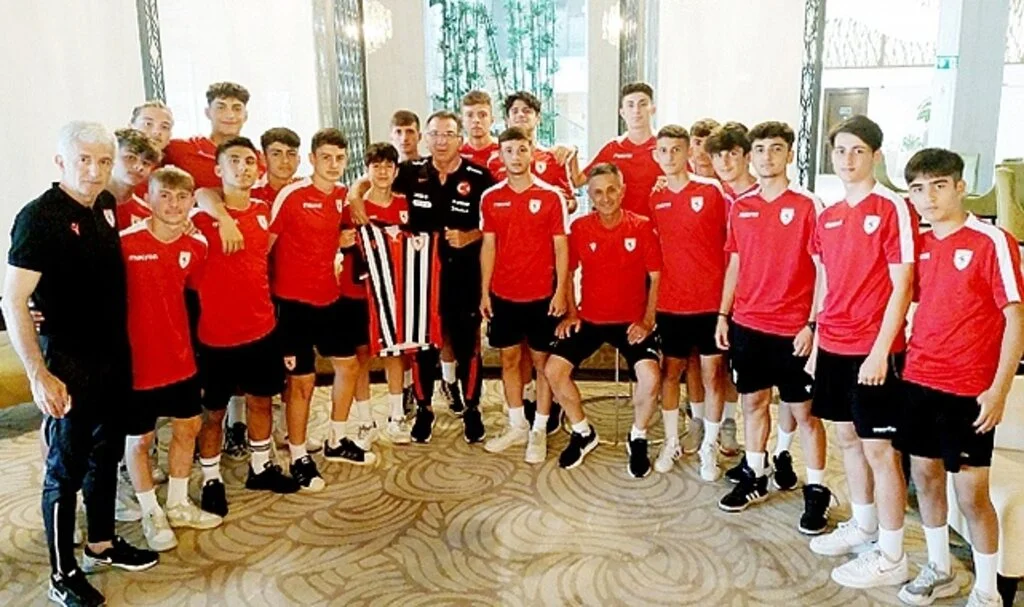 Gençlerden Sofuoğlu'na Ziyaret