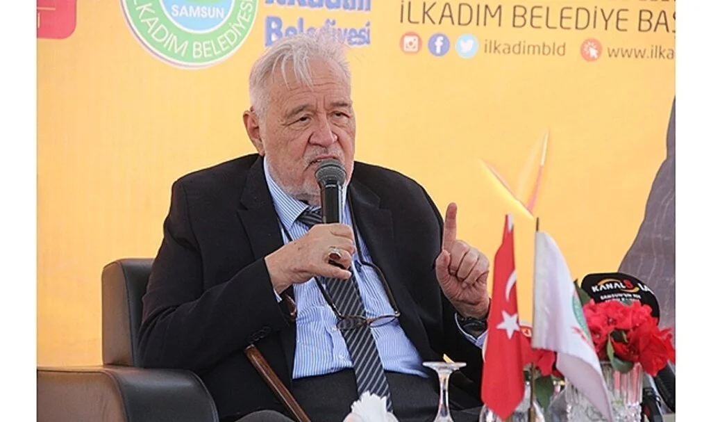  İlber Ortaylı’dan uyarı: “Televizyonda yanlış Türkçe konuşuluyor”