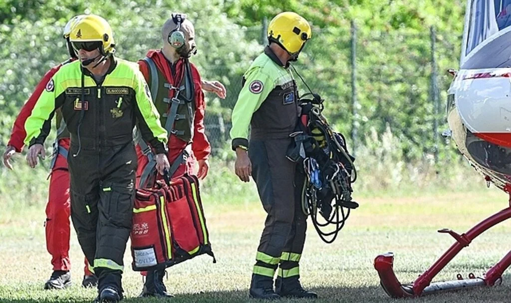 İtalya'da kaybolan helikopterin enkazında 5 kişinin cansız bedenine ulaşıldı