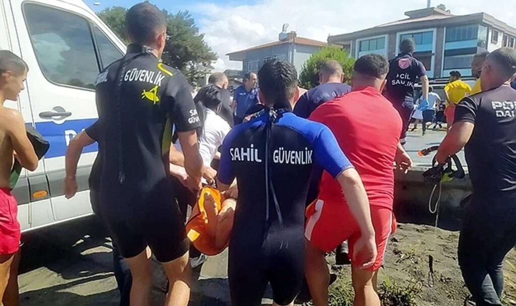 Karadeniz'de denizden baygın çıkarılan genç hayatını kaybetti