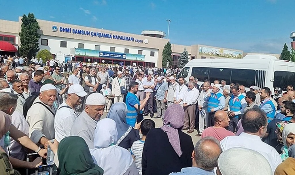 Kutsal topraklara  yolculuk başladı 