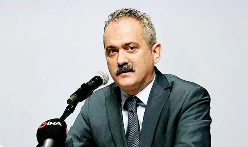 Milli Eğitim Bakanı Özer: Öğretmen ataması 2022 yılında olacak, çalışmalarımız devam ediyor