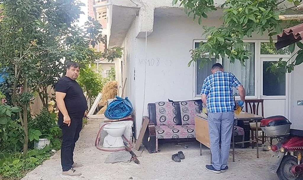 Oğlunu tüfekle vurdu   