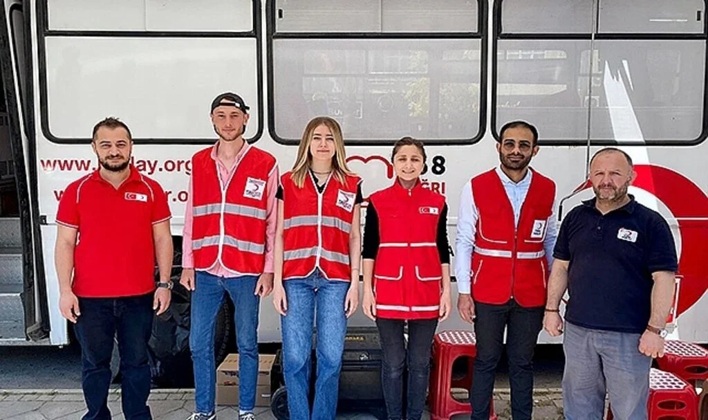 Öğrencilerden kan ve kök hücre bağışı farkındalığı