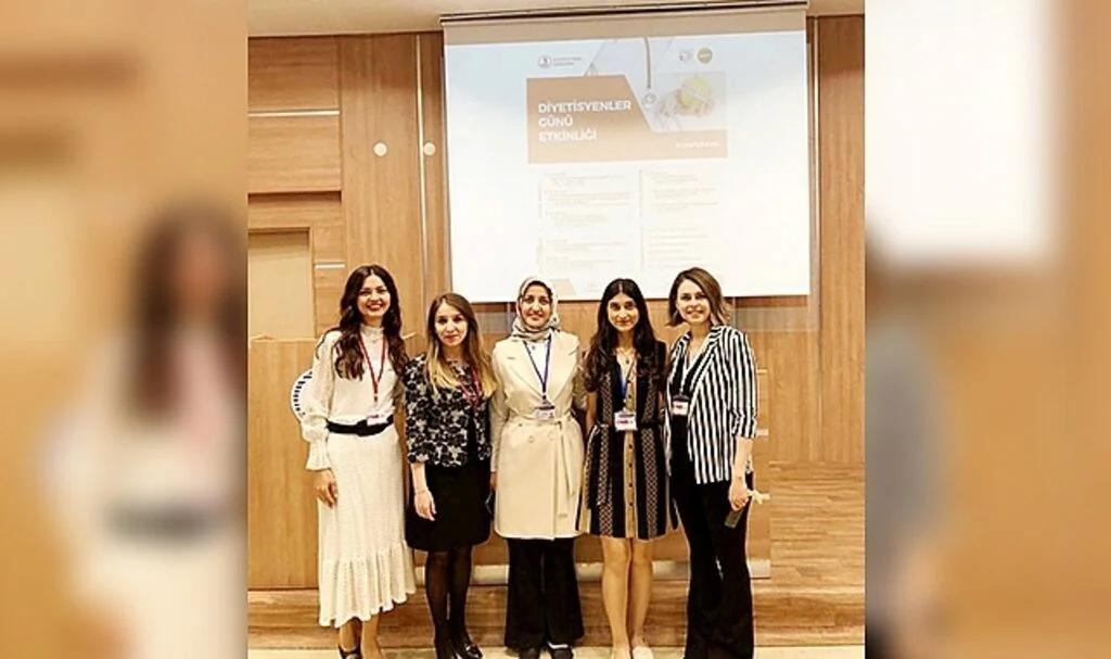 OMÜ'de Diyetisyenler Tecrübelerini Paylaştı 