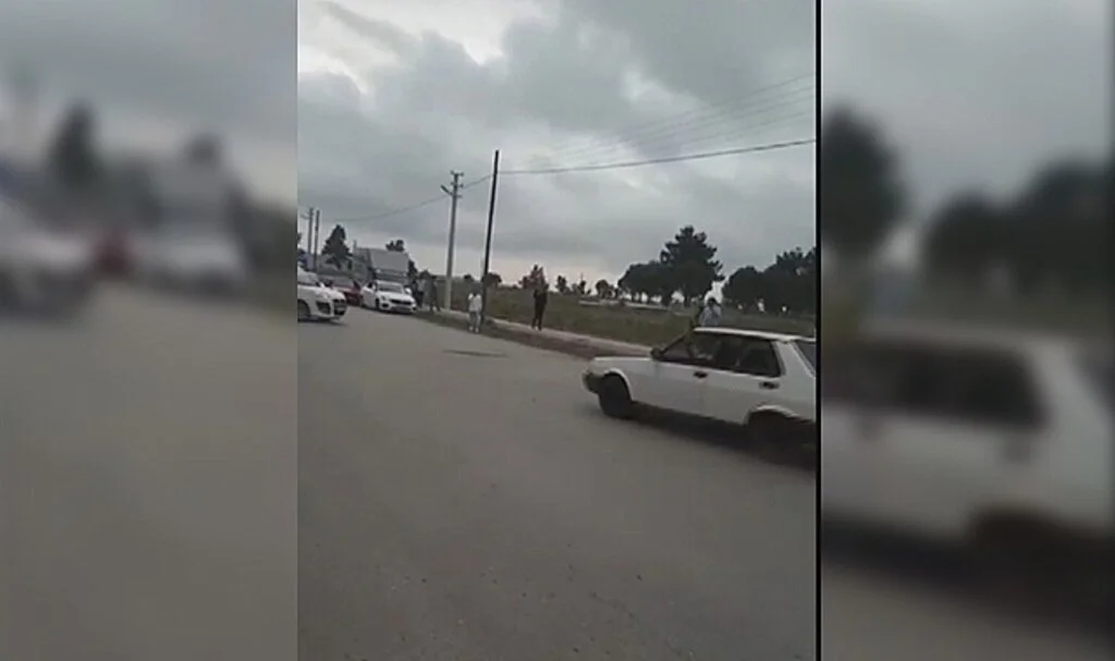 Otomobille drift yaparken silahla havaya ateş etti
