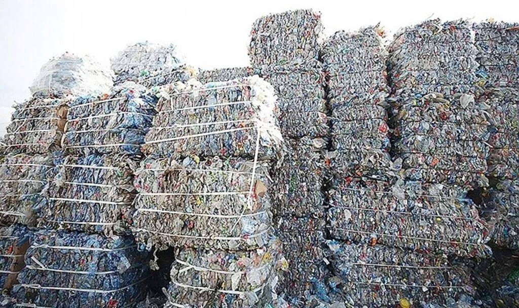 Plastik atıklardan ürettikleri pet levha ve ham maddeleri 50 ülkeye ihraç ediyorlar