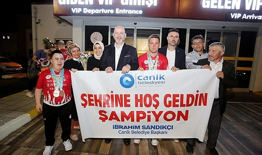 Şampiyonlara Muhteşem Karşılama