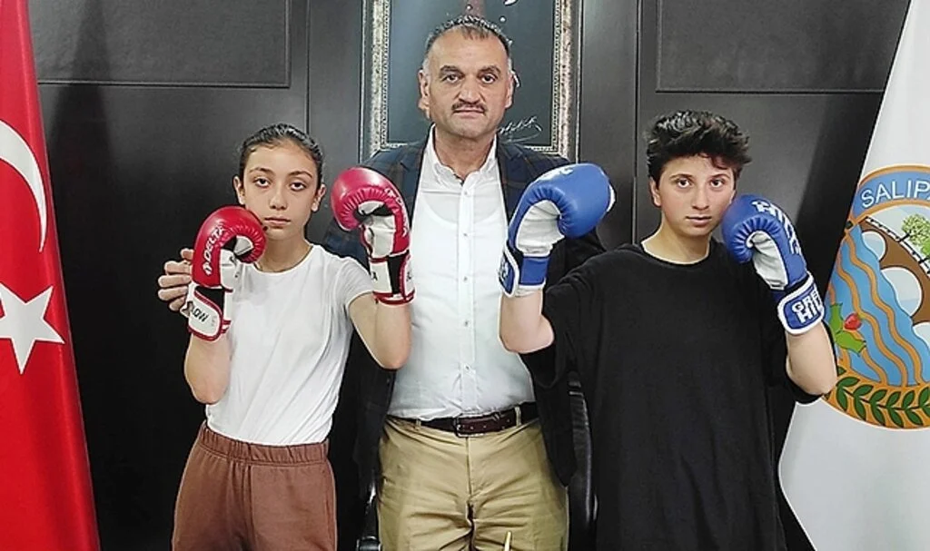Şampiyonları Başkan Akgül Uğurladı