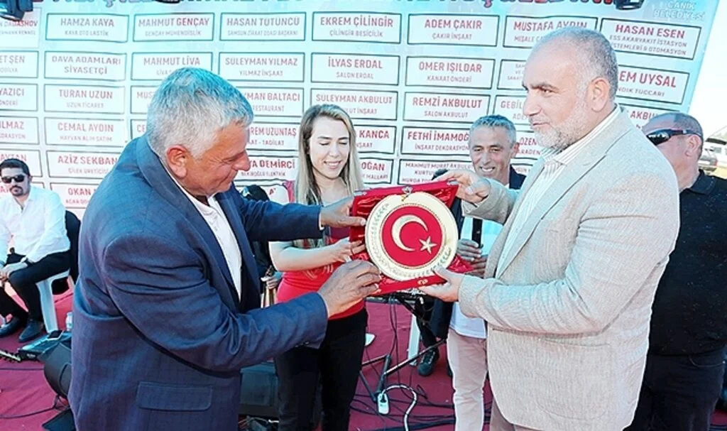 Samsun Canik'te Geleneksel Çilek-Kiraz Festivali