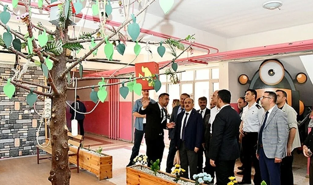 Samsun Çarşamba'da 'Benim Okulum/Okul Merkezli Gelişim Projesi' ile sıra dışı bir okul