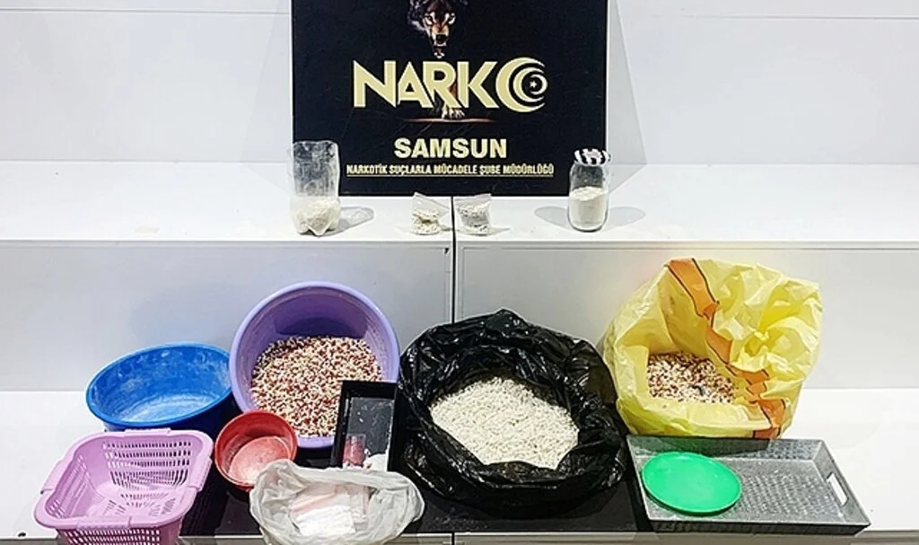 Samsun'da Bekar Evindeki Uyuşturucu İmalatına Operasyon: 2 gözaltı