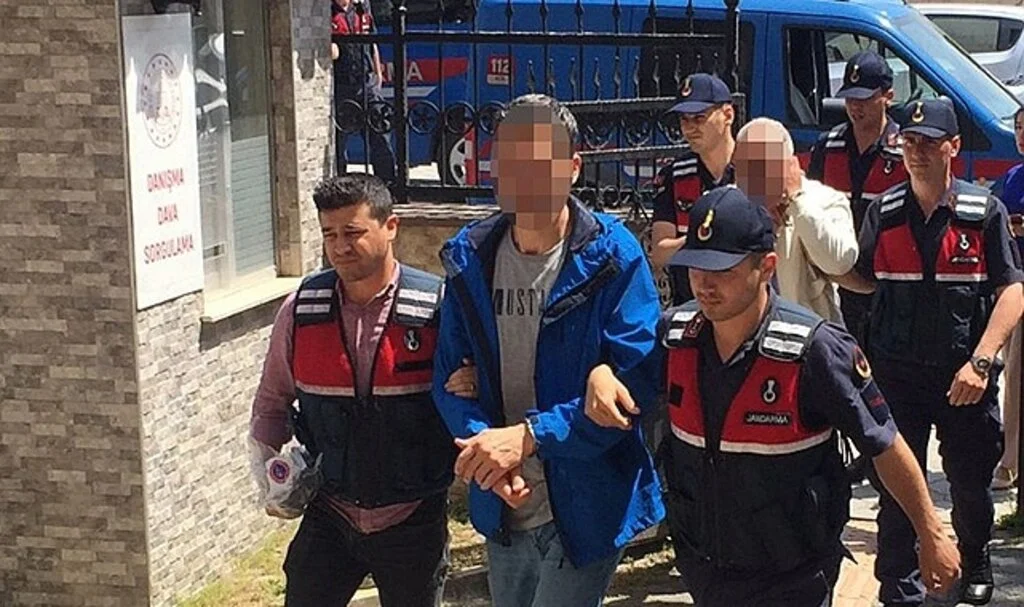 Samsun'da Doktor ve Eczacı Kalfası Uyuşturucudan Tutuklandı