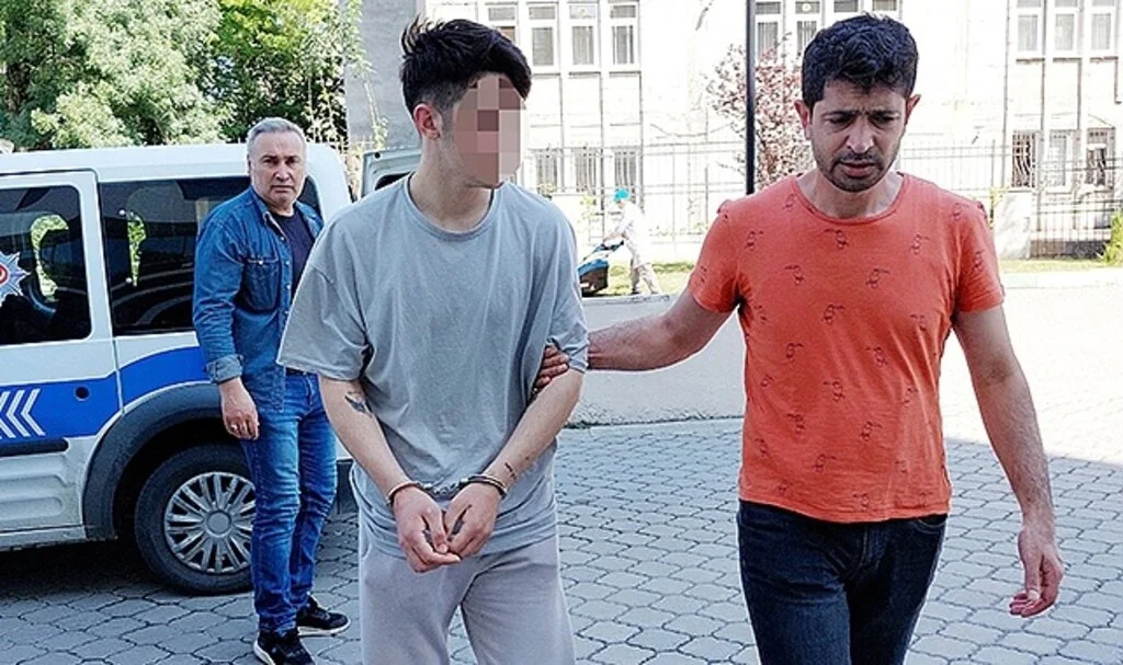 Samsun'da Girdiği Evdeki Kombiyi Çalan Genç Tutuklandı