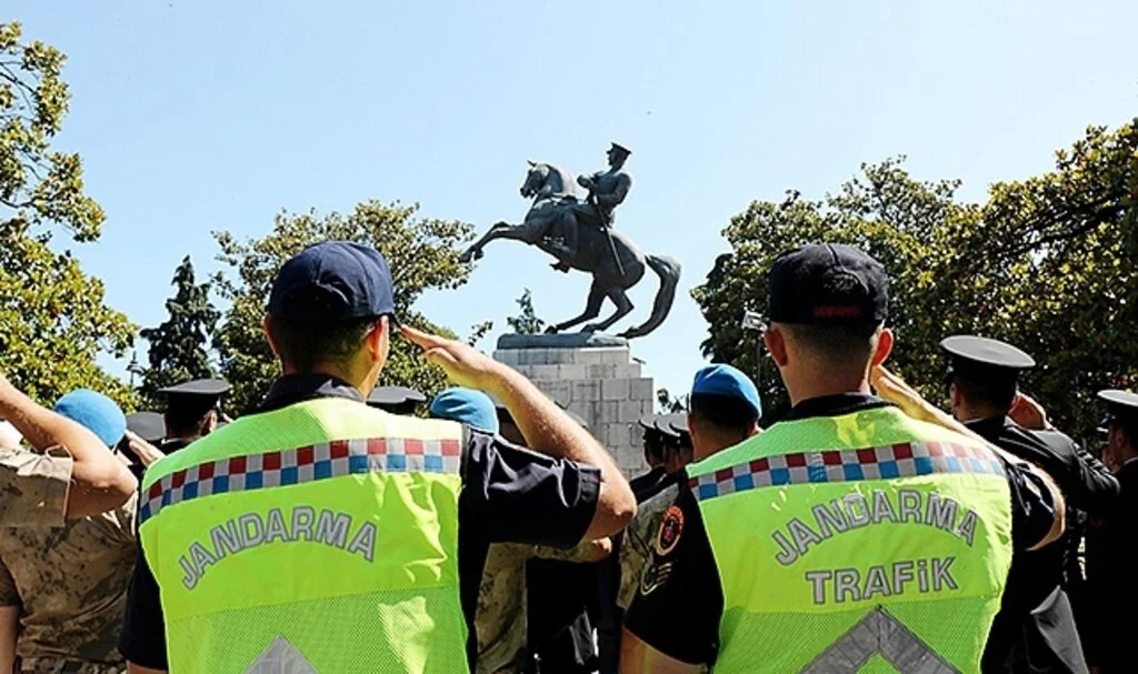Samsun'da Jandarma 183 yaşını Kutladı