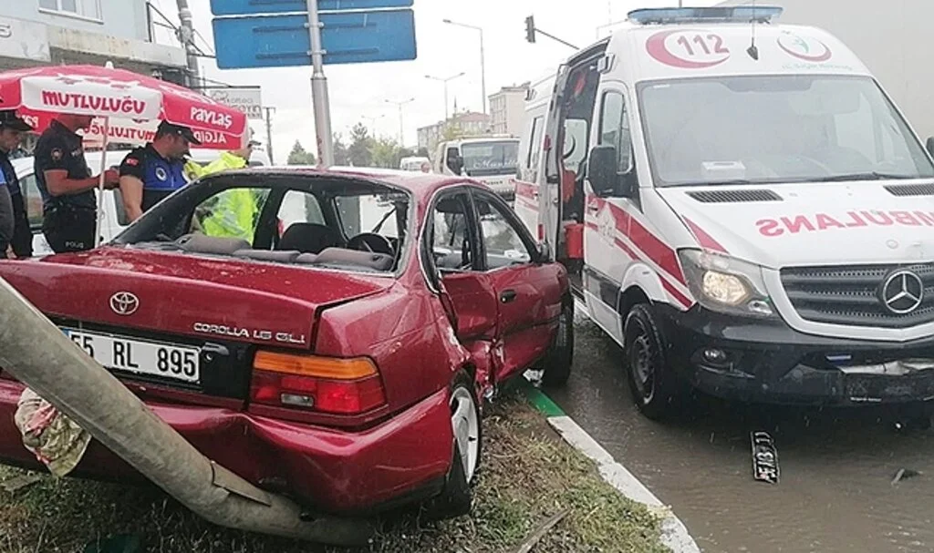 Samsun'da Kavşakta Kaza 