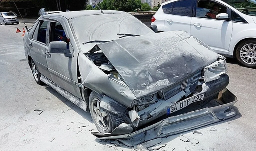Samsun'da Kaza Sonrası Otomobil Yandı