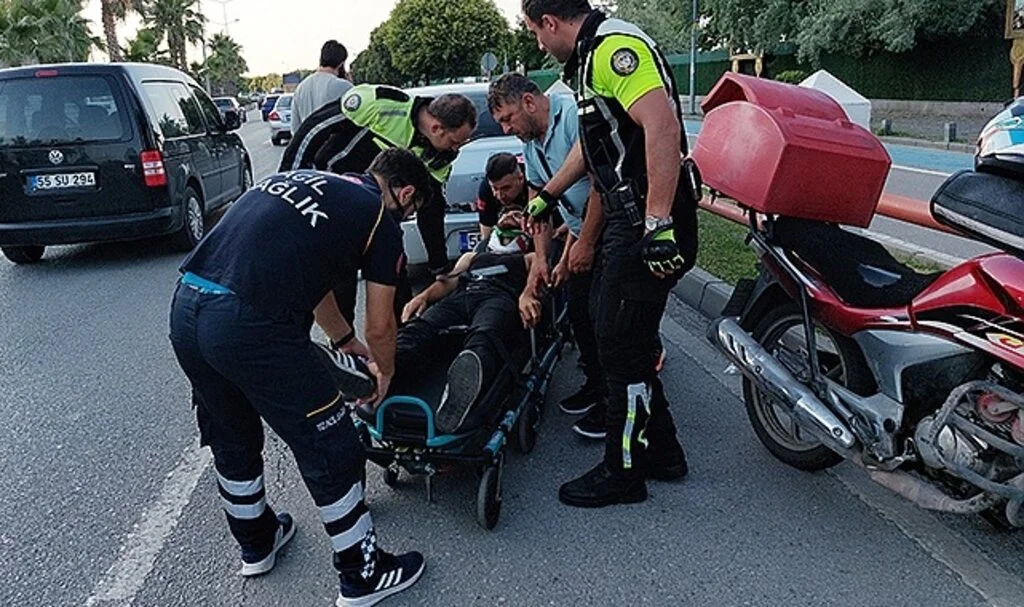 Samsun'da motosiklet ile otomobil çarpıştı: 1 yaralı