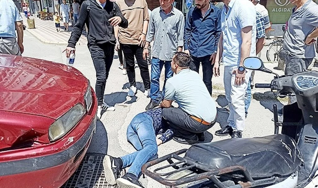 Samsun'da Otomobil ile Motosiklet Çarpıştı: 1 Yaralı