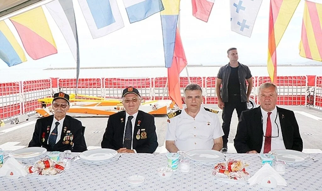 Samsun'da Şehit ve Gazi Ailelerinde Savaş Gemisinde Yemek