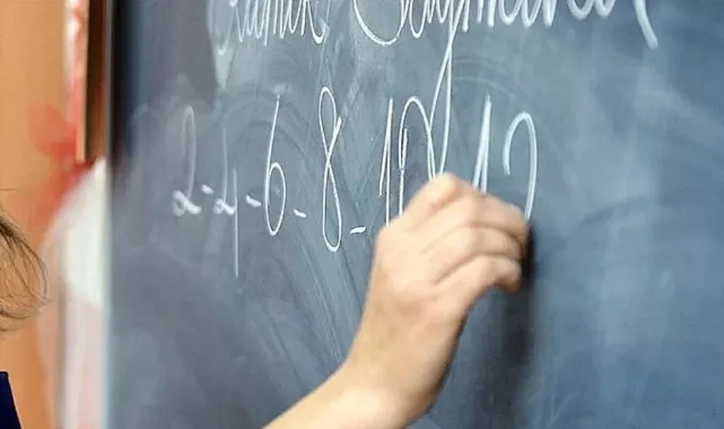 Türkiye'de ilk! MEB duyurdu! Maaşlara ek ödeme geliyor