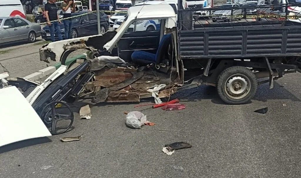 95 yaşındaki sürücü kazada hayatını kaybetti