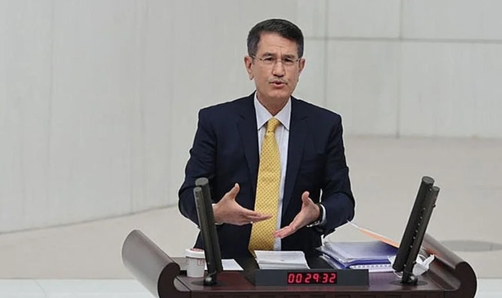 AK Partili Canikli'den, CHP lideri Kılıçdaroğlu hakkında suç duyurusu