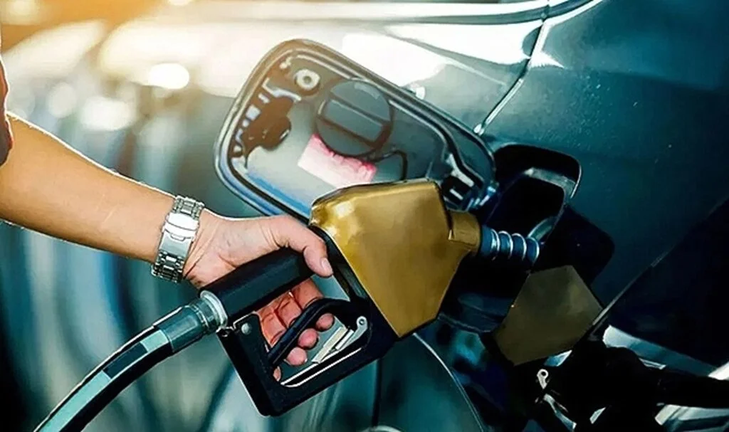 Akaryakıttan kötü haber geldi! Petrol yeniden yükselişe geçti