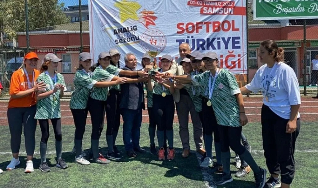 Analig Softbol Birinciligi Sona Erdi