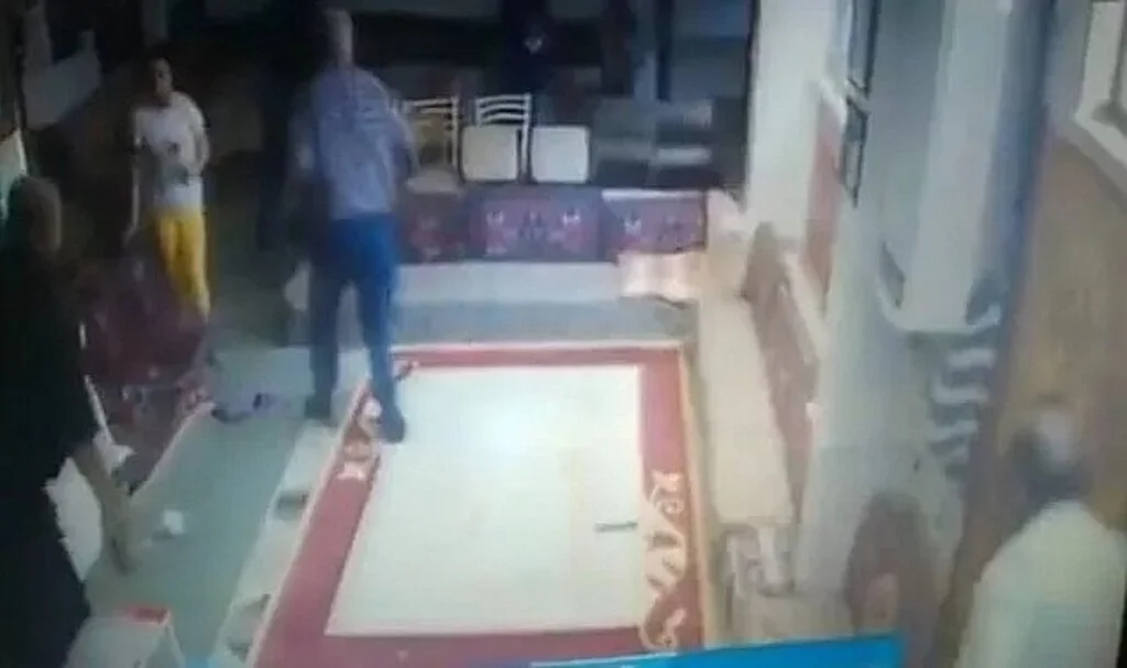 Ankara'da 3 ayrı Cemevi'ne saldırı!