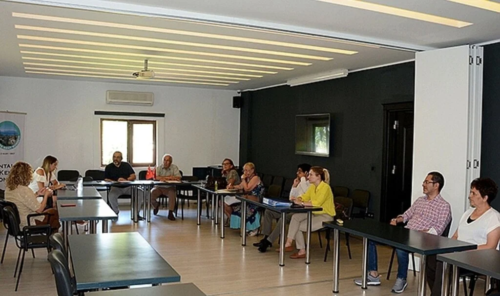Antalya Kent Konseyi’nden “hayvan mezarlığı raporu”