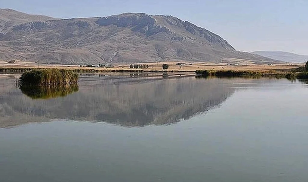 Baraj gölüne düşen öğretmen kurtarılamadı...