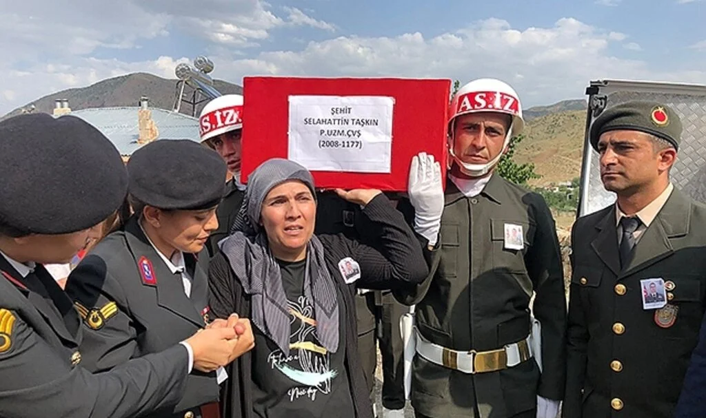 Bayramdan sonra izne gelecekti, cenazesi geldi