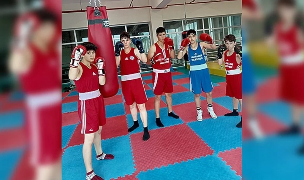 Boksörler şampiyonaya hazır