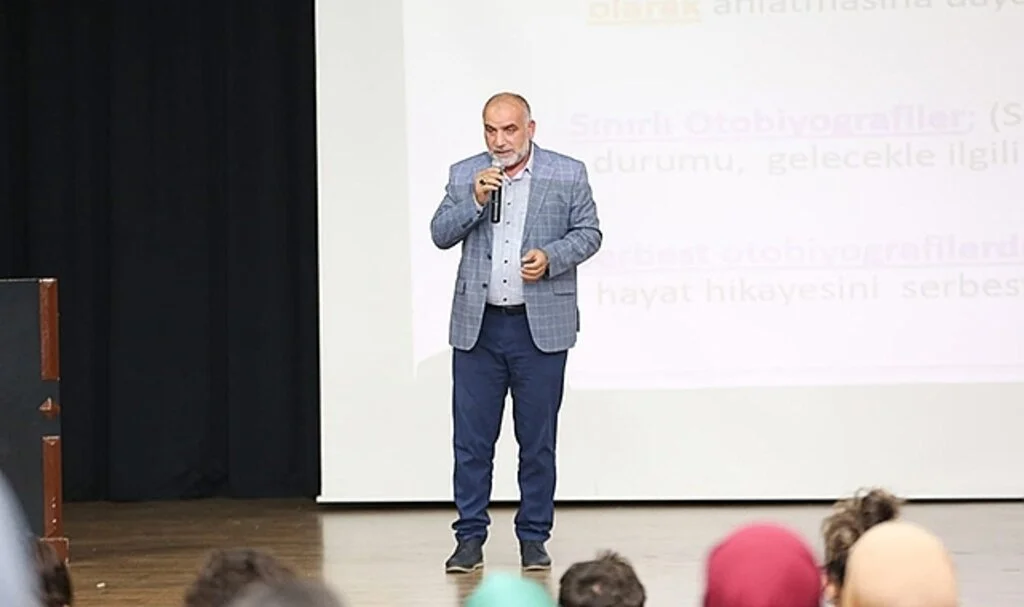 Canik'ten öğrencilere KPSS desteği