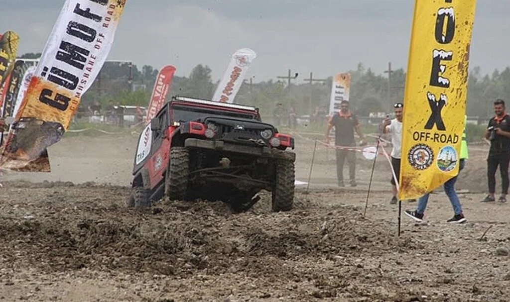 Çarşamba Off - Road yarışları nefes kesti 