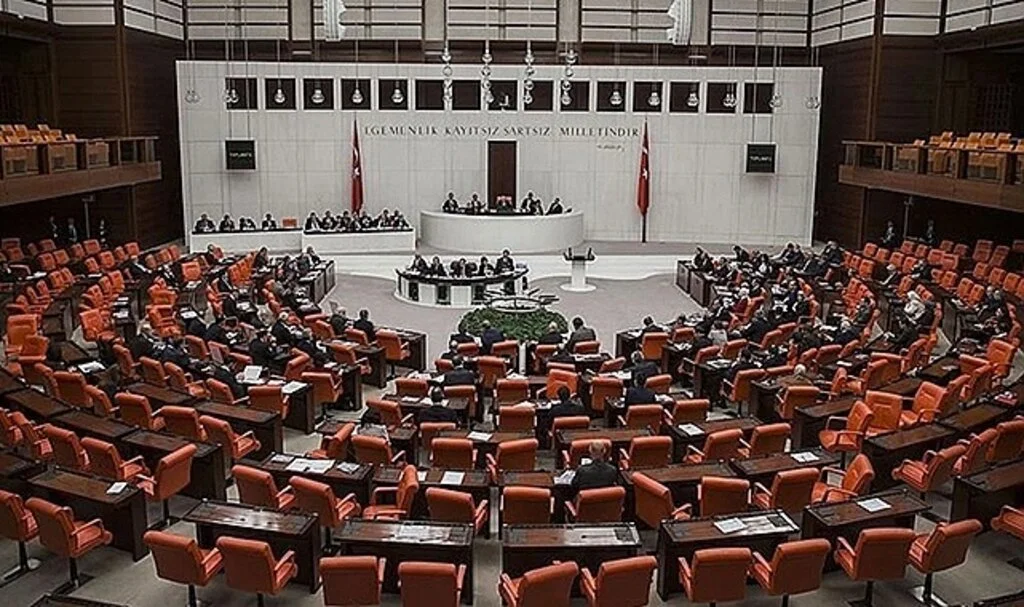 CHP'den Meclis'e olağanüstü toplantı çağrısı