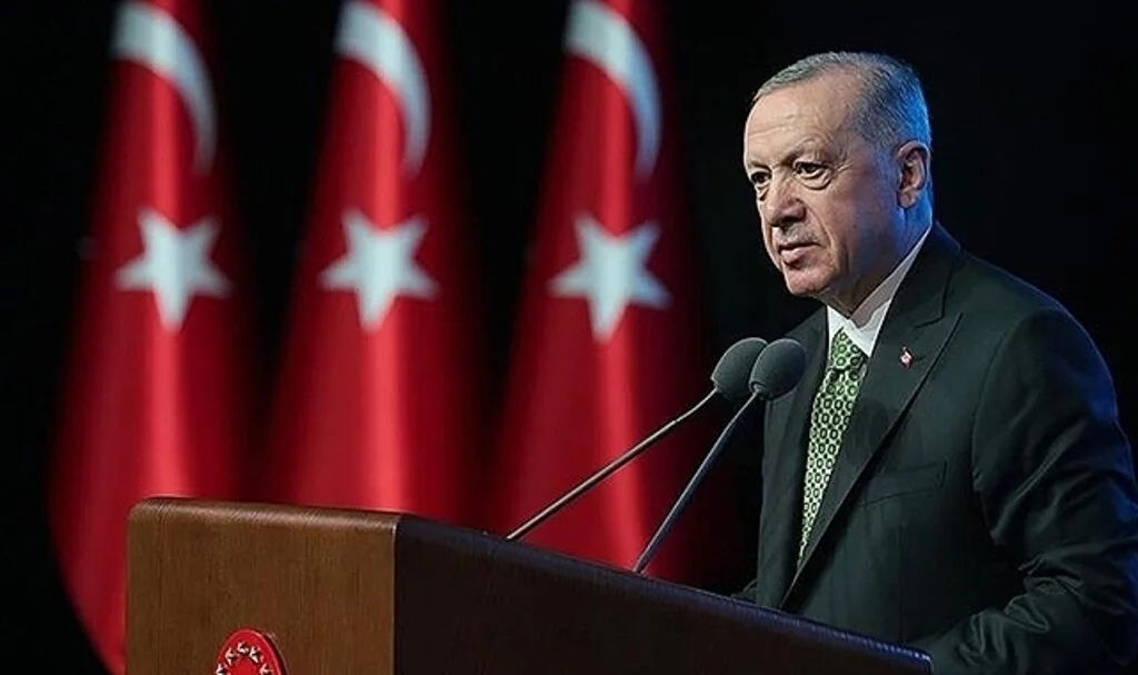 Cumhurbaşkanı Erdoğan: 15 Temmuz gecesi Türkiye'nin asla esir edilemeyeceğini gösterdik