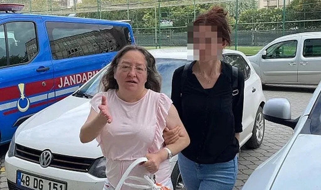 Cumhurbaşkanı Erdoğan’a hakaret eden kadın gözaltına alındı