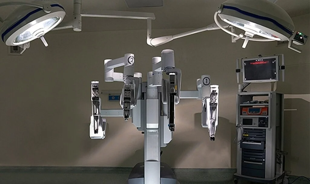'da Vinci' Robotik sistem Atasam'da