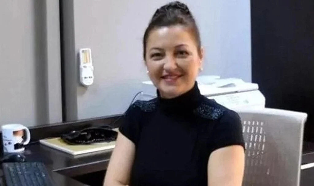Dekan sekreteri doğal gaz borusuna asılı halde bulundu...