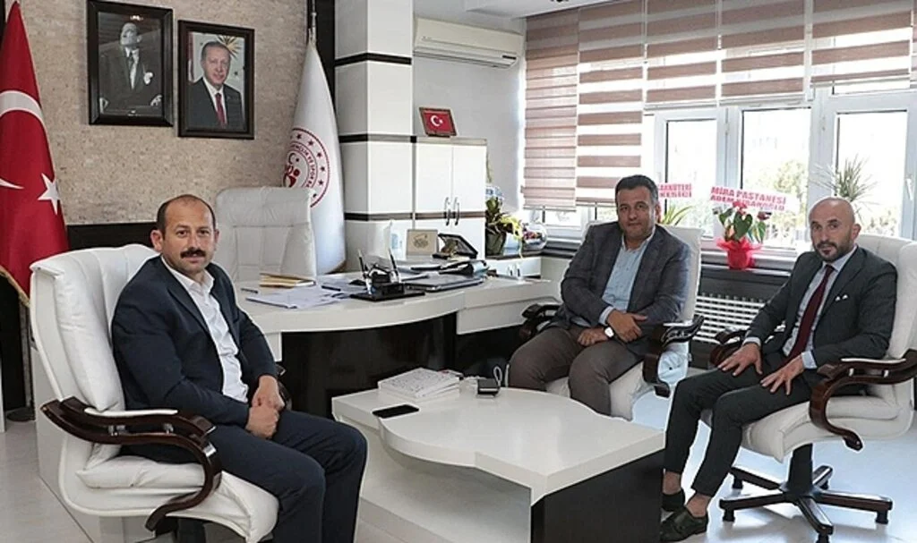 Dereci'ye ziyaretçi akını