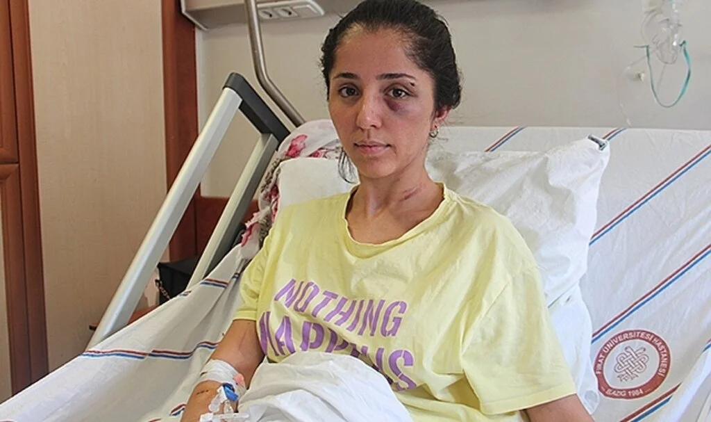 Doktor sevgilisinin evinde dehşeti yaşayan genç kadın 2 saat boyunca darp edildi, 5 yerinden bıçaklandı